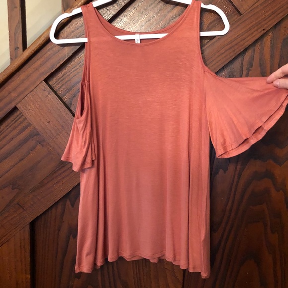 LAST ONE! Cold Shoulder Swing Top - Picture 2 of 2